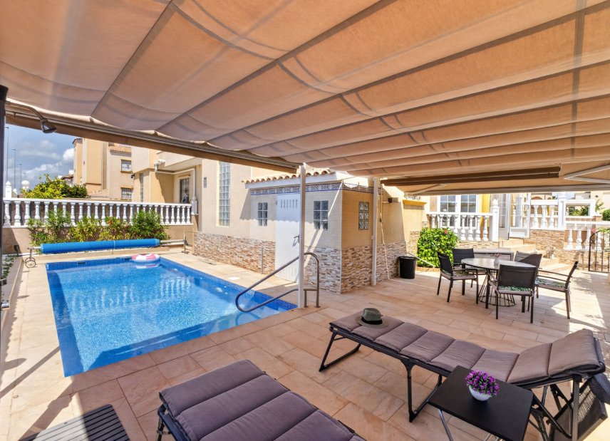 Gensalg - Rækkehus -
Orihuela Costa - Lomas De Cabo Roig