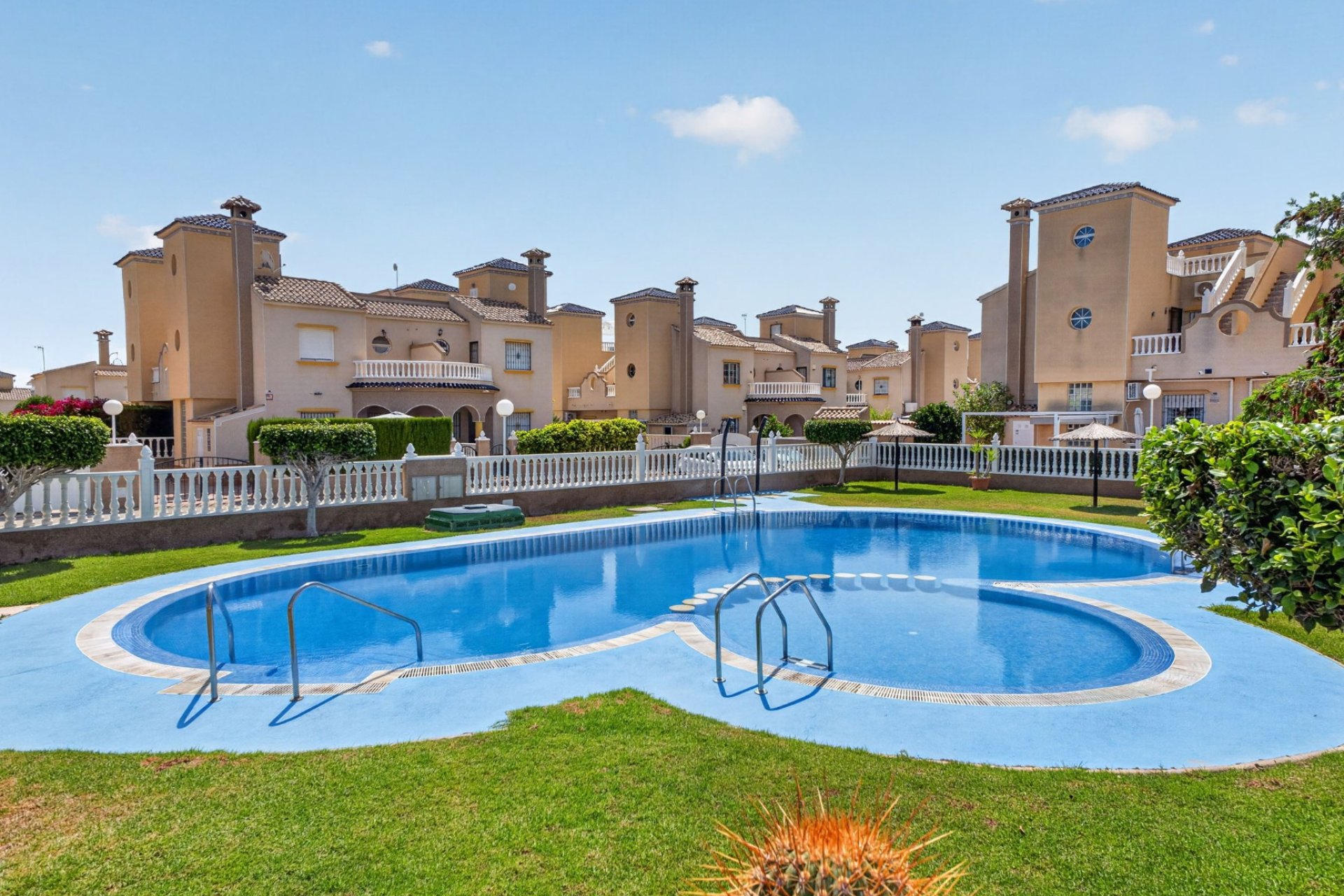 Gensalg - Rækkehus -
Orihuela Costa - Lomas De Cabo Roig