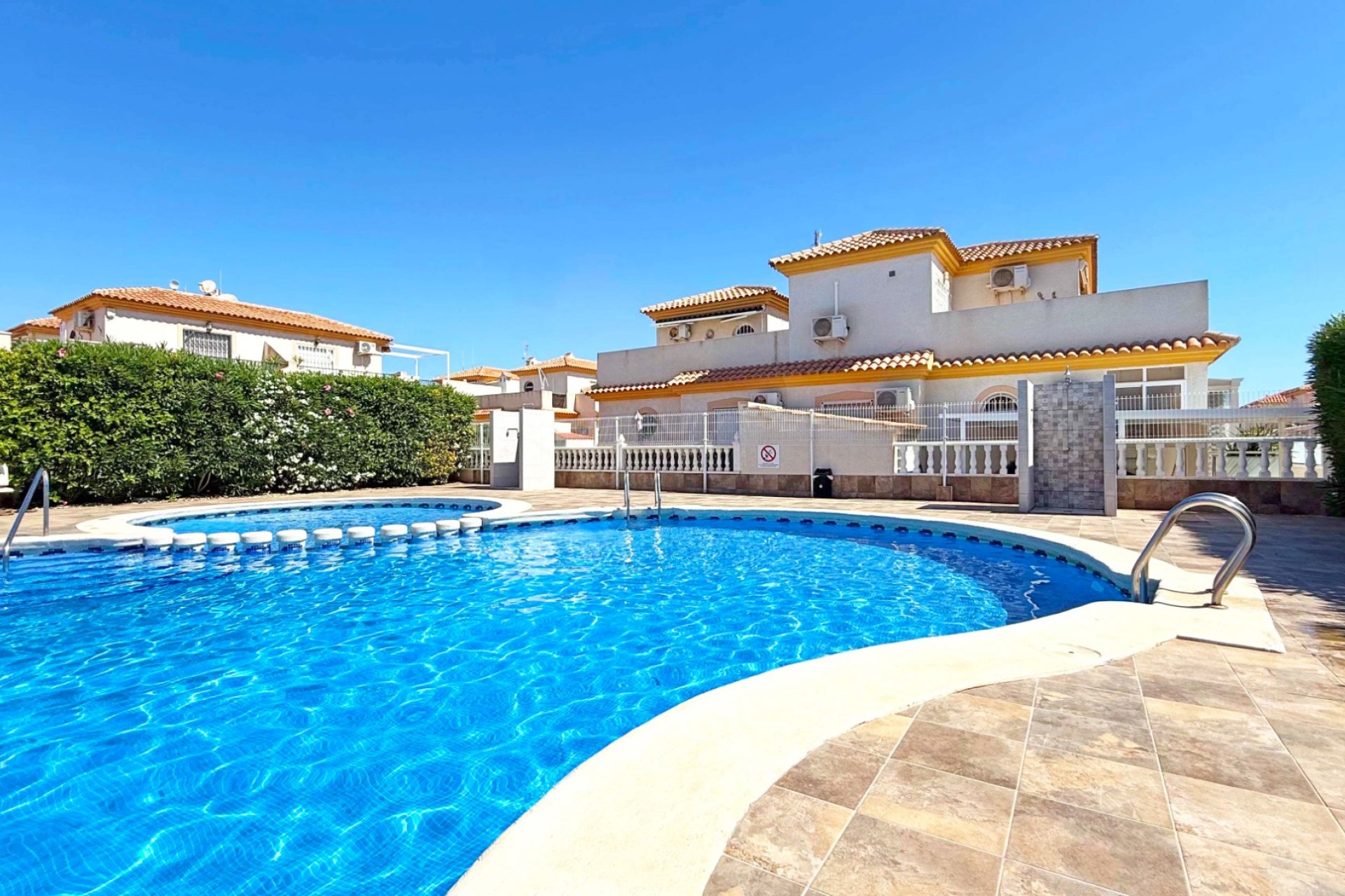 Gensalg - Rækkehus -
Orihuela Costa - Playa Flamenca