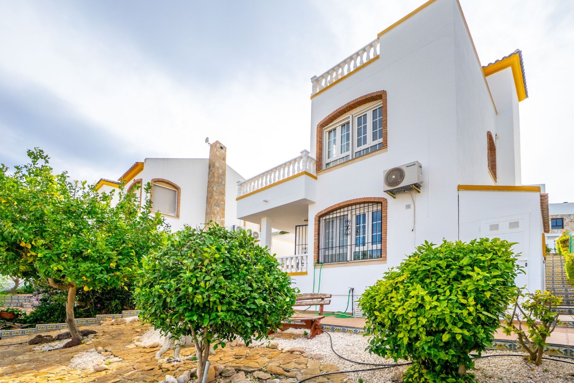 Gensalg - Villa -
Orihuela Costa - Villamartín