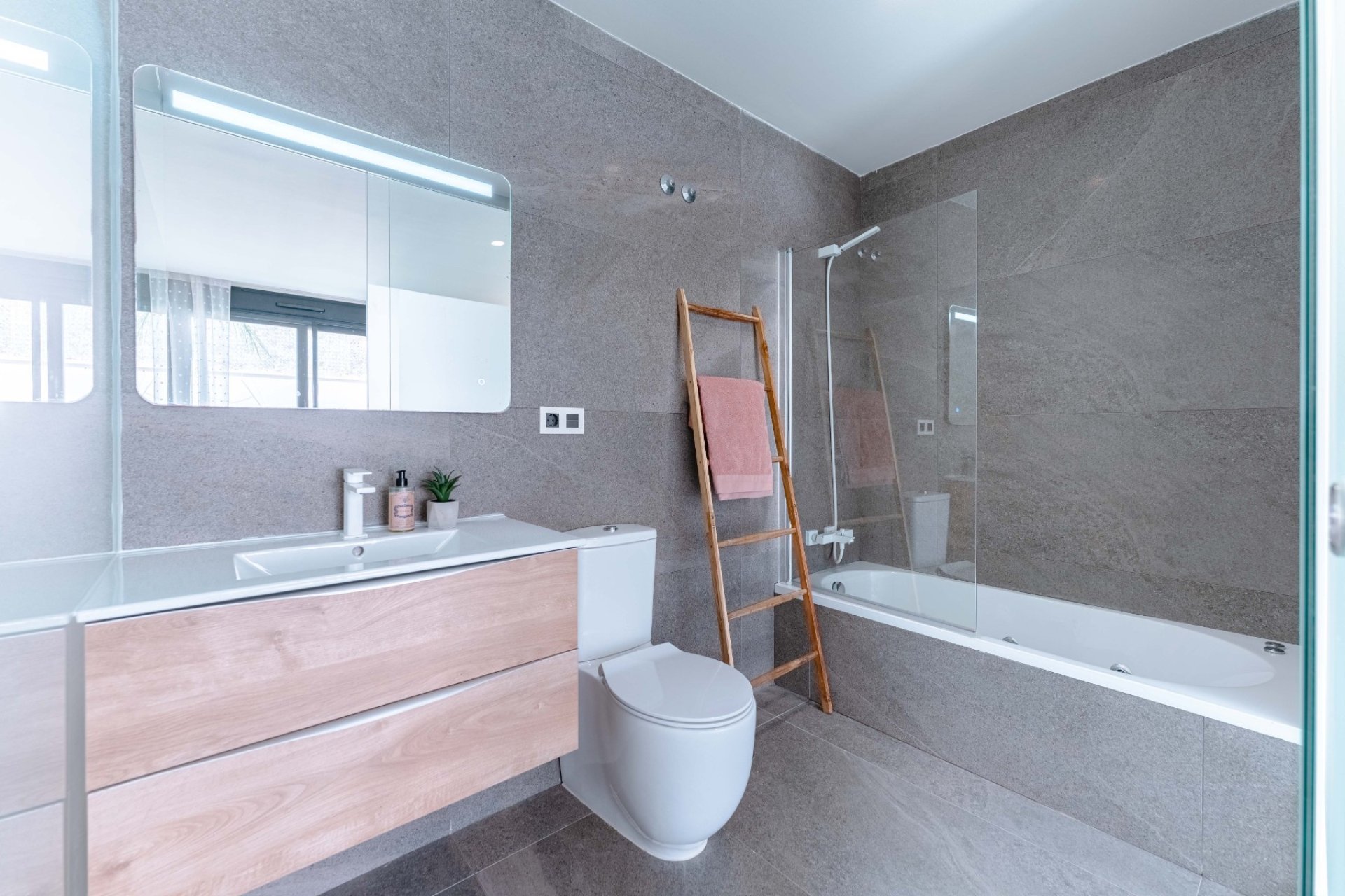 Gensalg - Villa -
San Miguel de Salinas