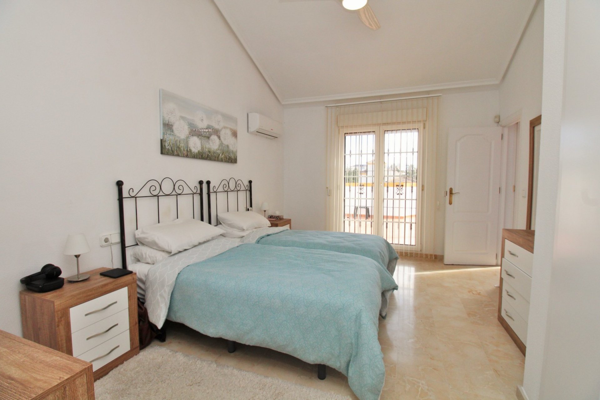 Gensalg - Villa -
Villamartín - Los Dolses