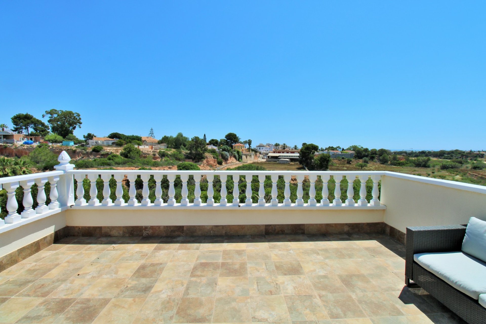 Gensalg - Villa -
Villamartín - Los Dolses