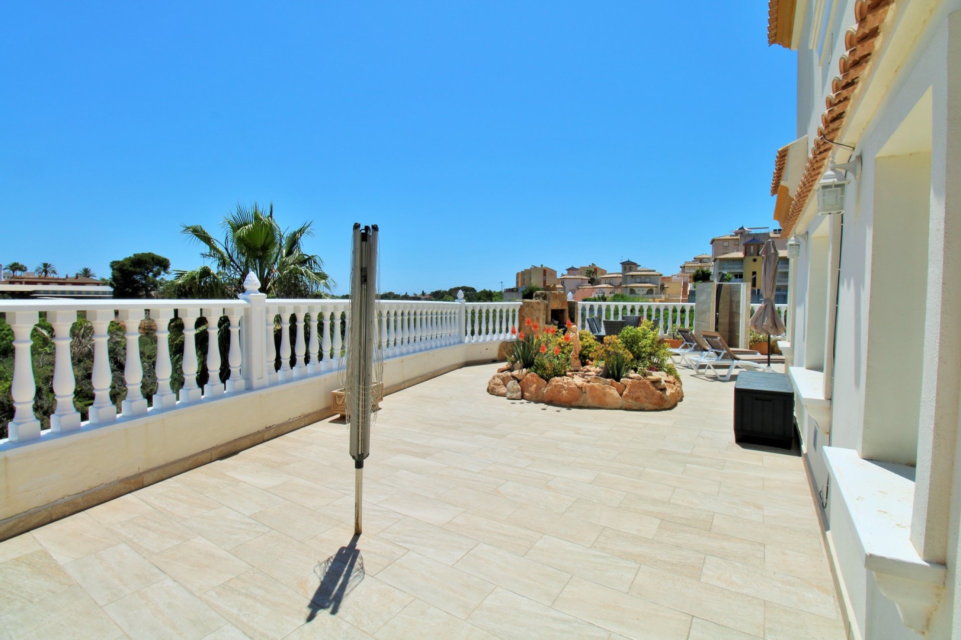 Gensalg - Villa -
Villamartín - Los Dolses