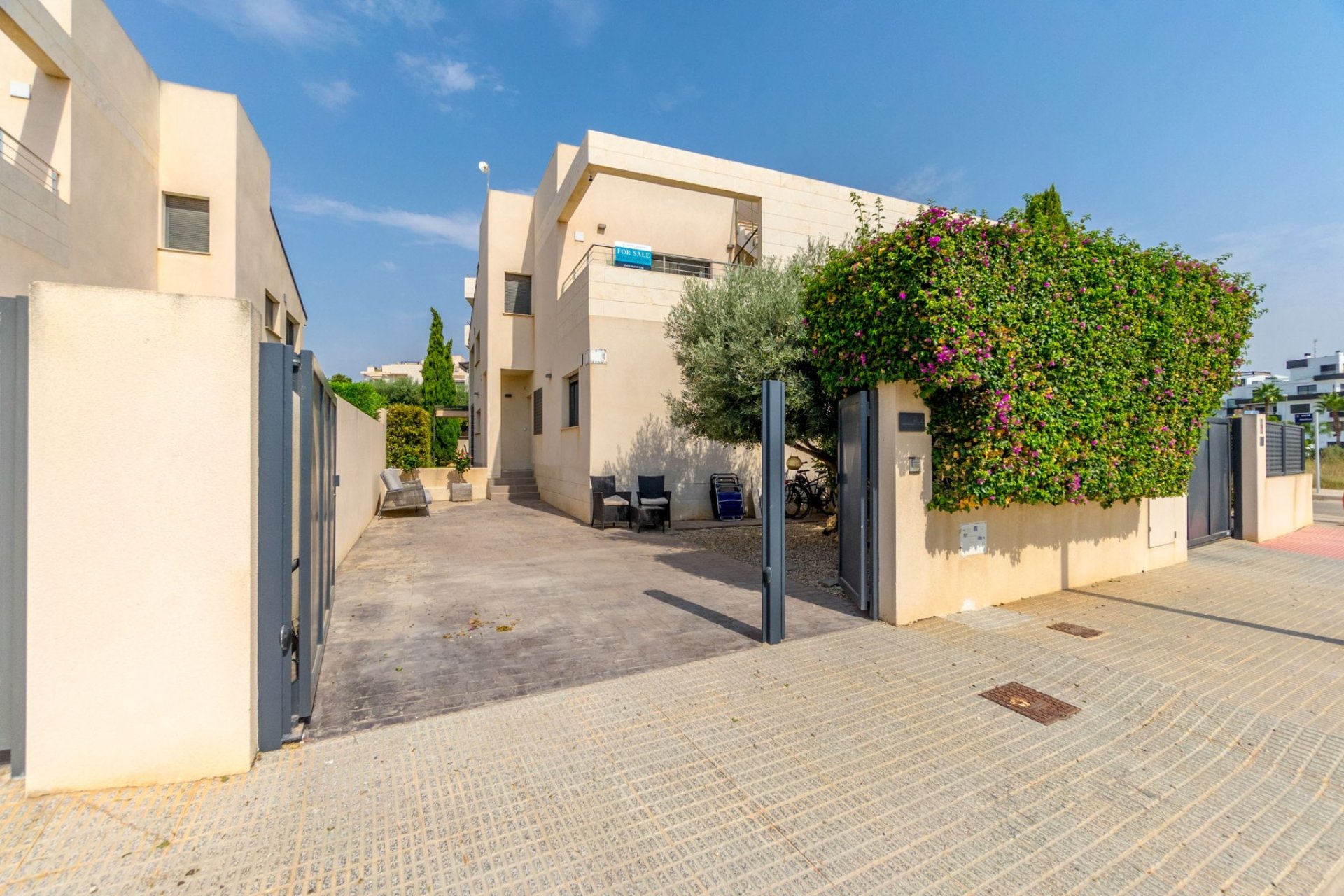 Gensalg - Villa -
Villamartín - Los Dolses