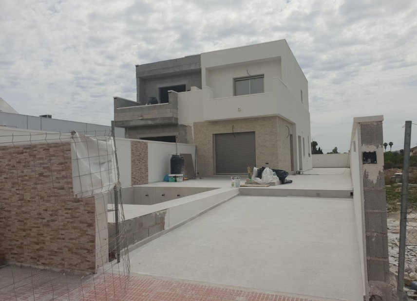 New Build - Townhouse -
Daya Nueva