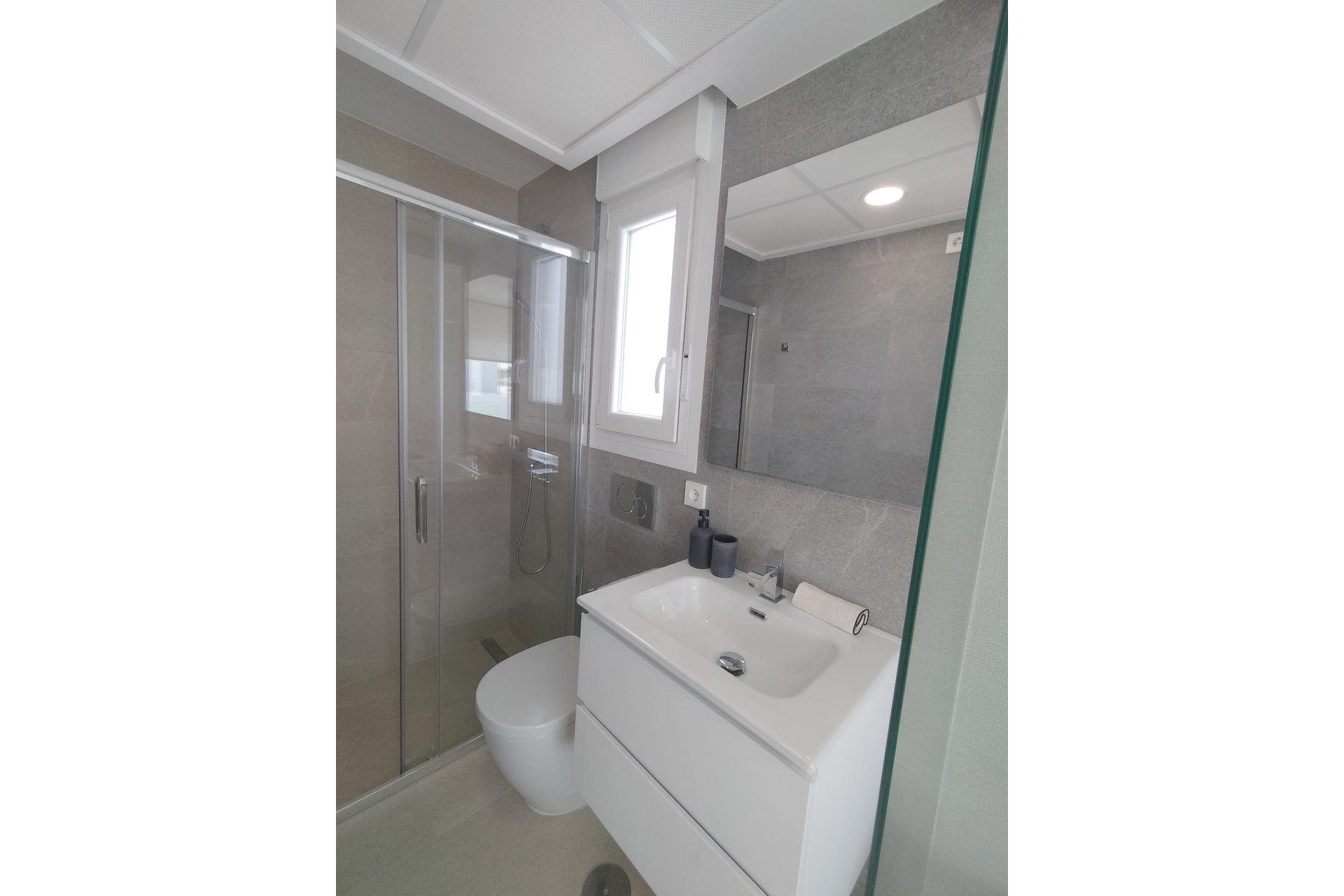 New Build - Villa -
Entrenaranjos