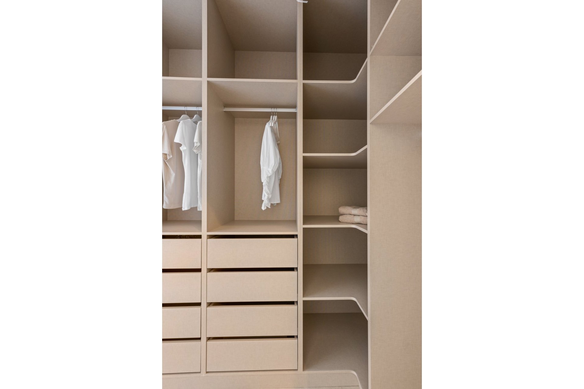 Nybyggeri - Lejlighed -
Islas Menores