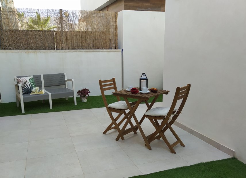 Nybyggeri - Rækkehus -
Orihuela Costa