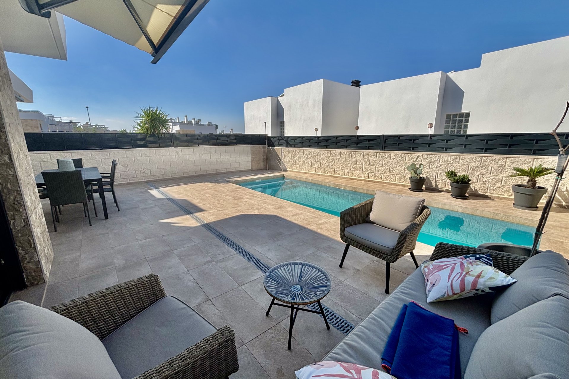 Nybyggeri - Villa -
Benijofar