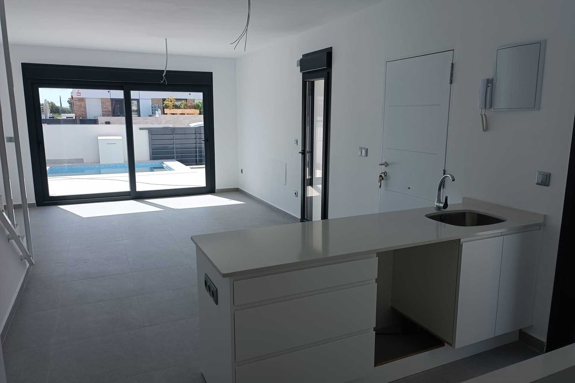 Nybyggeri - Villa -
Daya Nueva