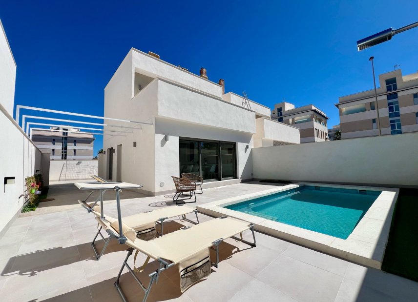 Nybyggeri - Villa -
Orihuela Costa