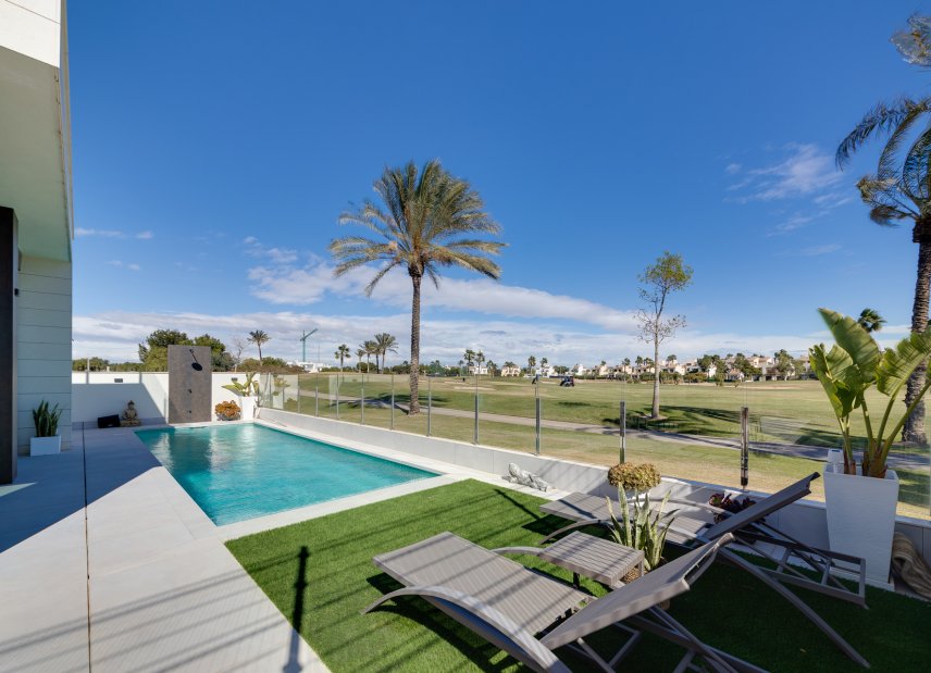 Nybyggeri - Villa -
Pilar de la Horadada