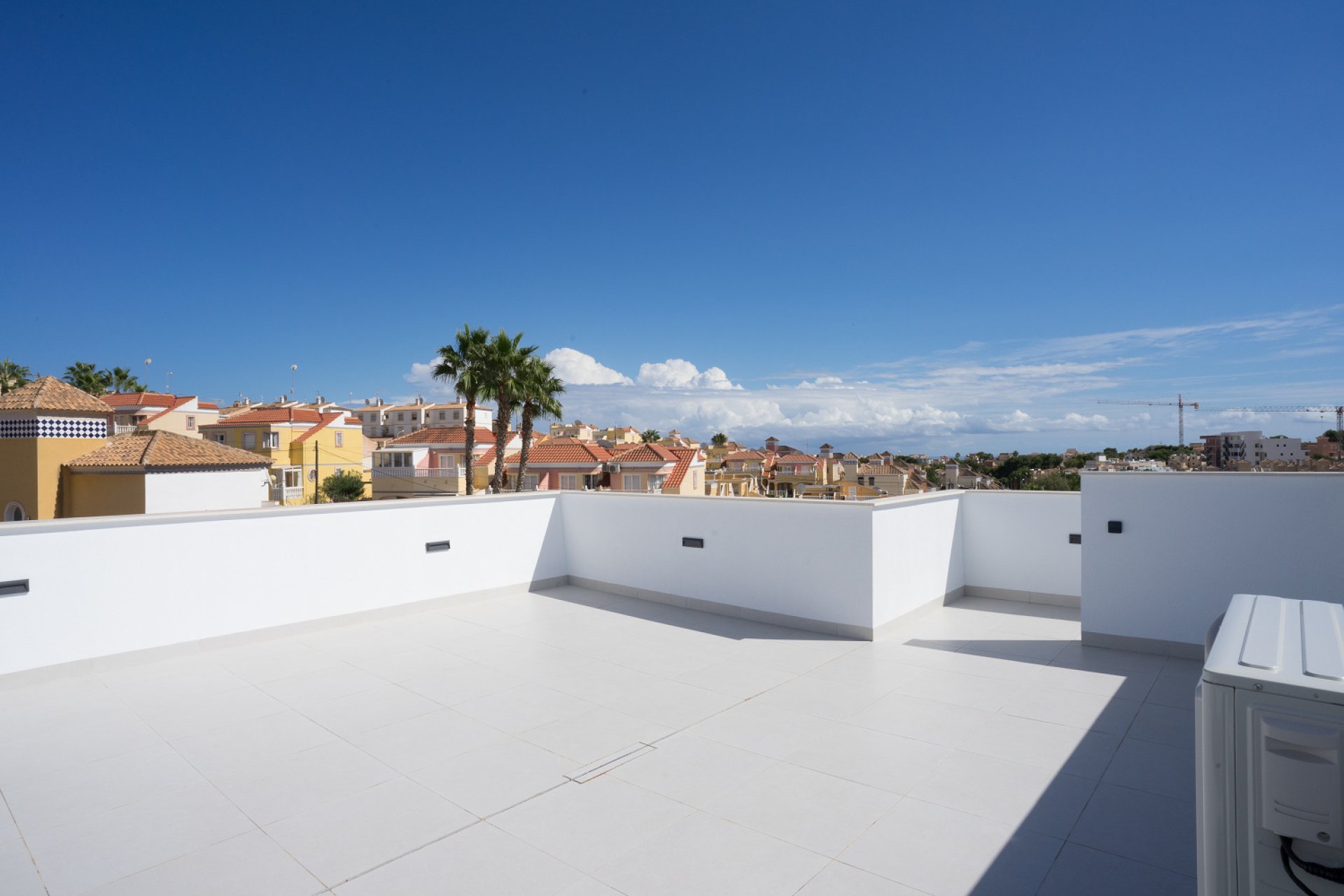 Nybyggeri - Villa -
San Miguel de Salinas