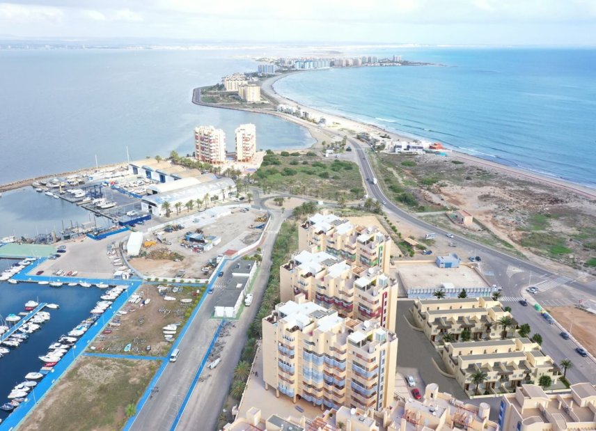 Obra nueva - Adosado -
La Manga del Mar Menor