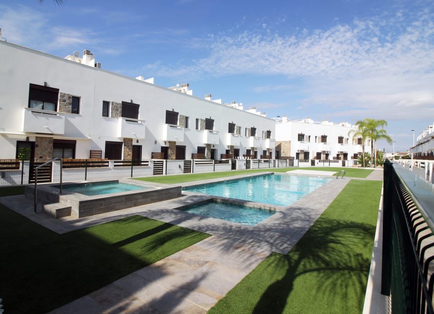 Obra nueva - Adosado -
Pilar de la Horadada