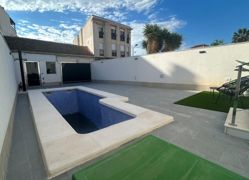 Obra nueva - Adosado -
San Javier
