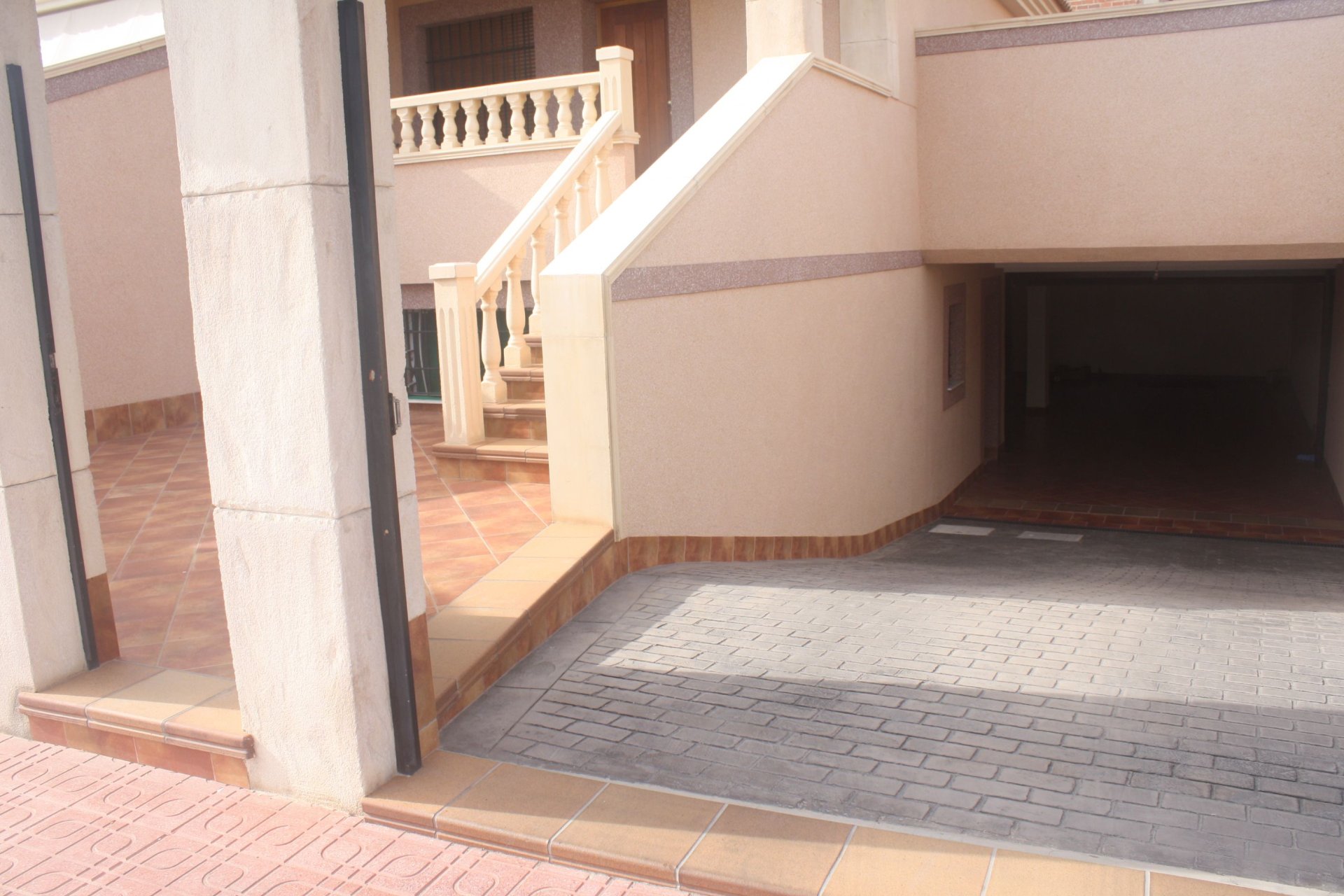 Obra nueva - Adosado -
Torrevieja