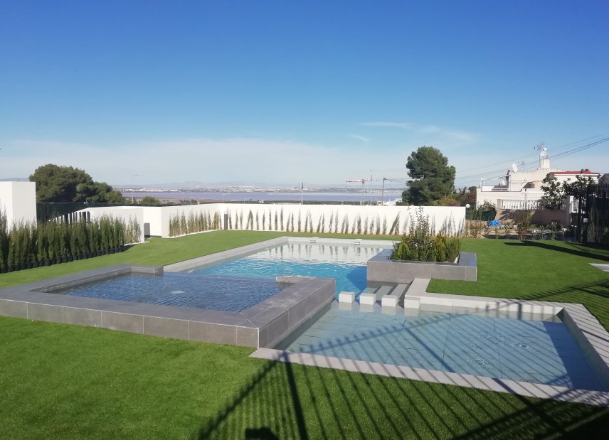 Obra nueva - Apartamento -
Torrevieja