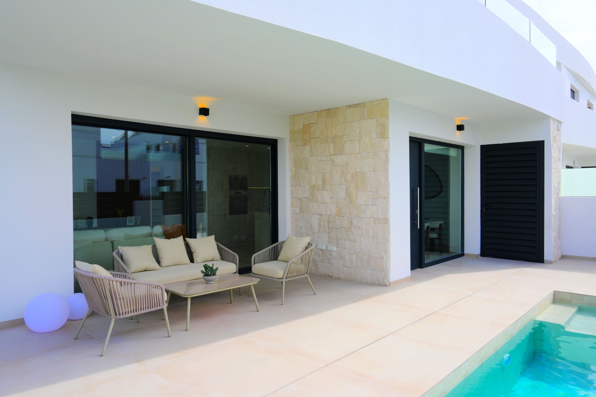 Obra nueva - Villa -
Dolores