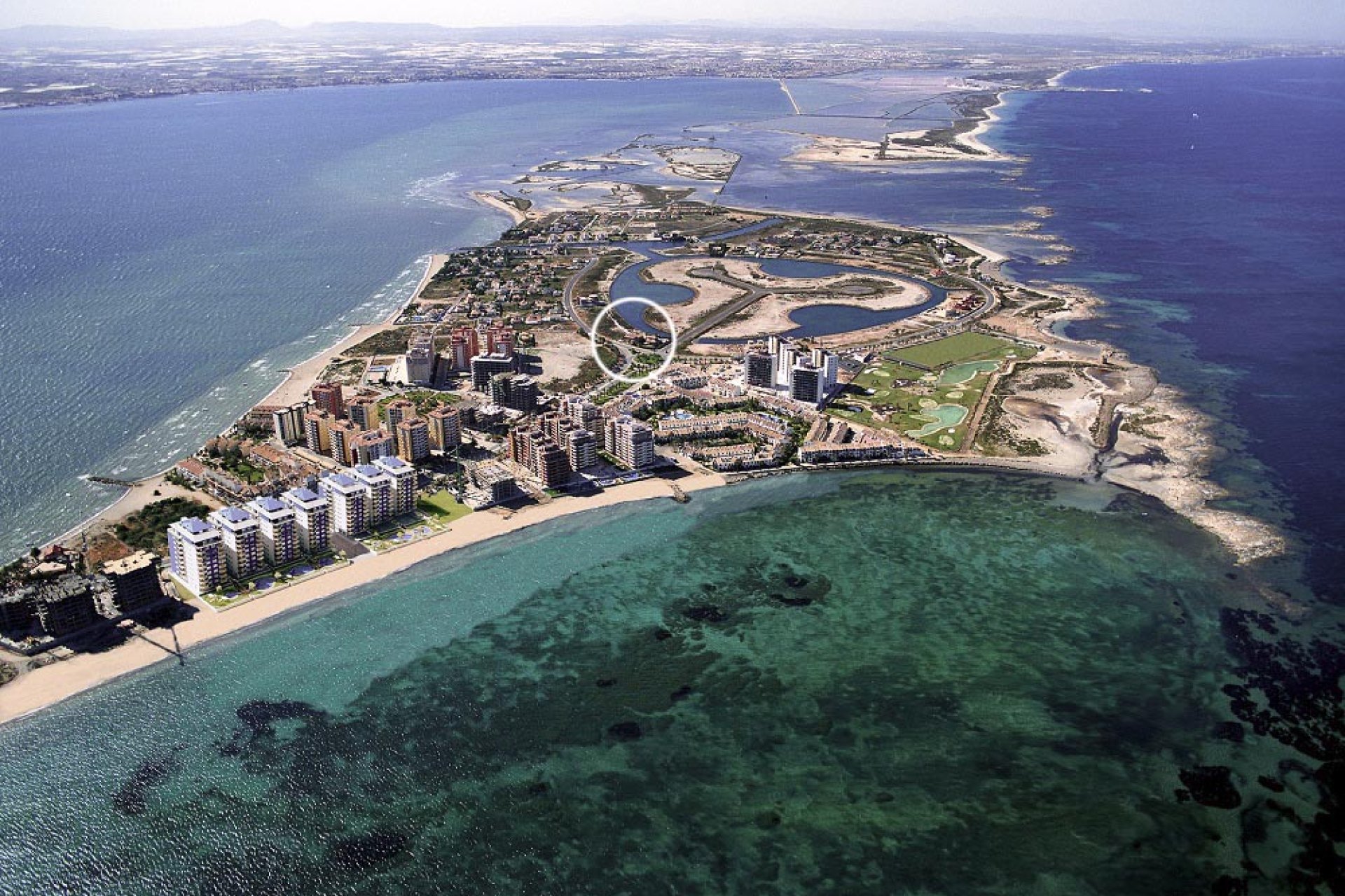 Obra nueva - Villa -
La Manga del Mar Menor