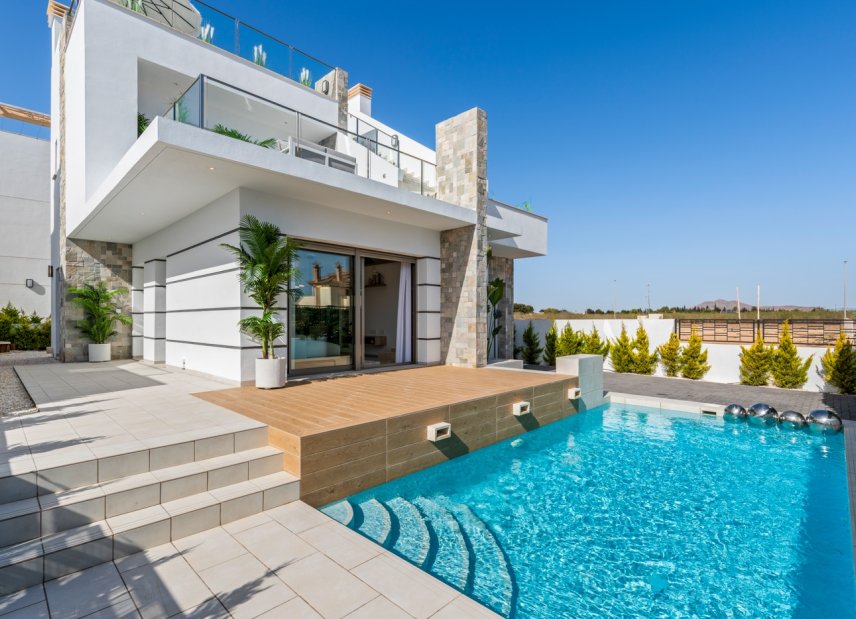 Obra nueva - Villa -
Los Alcázares