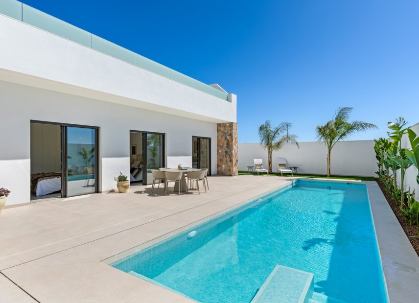 Obra nueva - Villa -
Los Alcázares