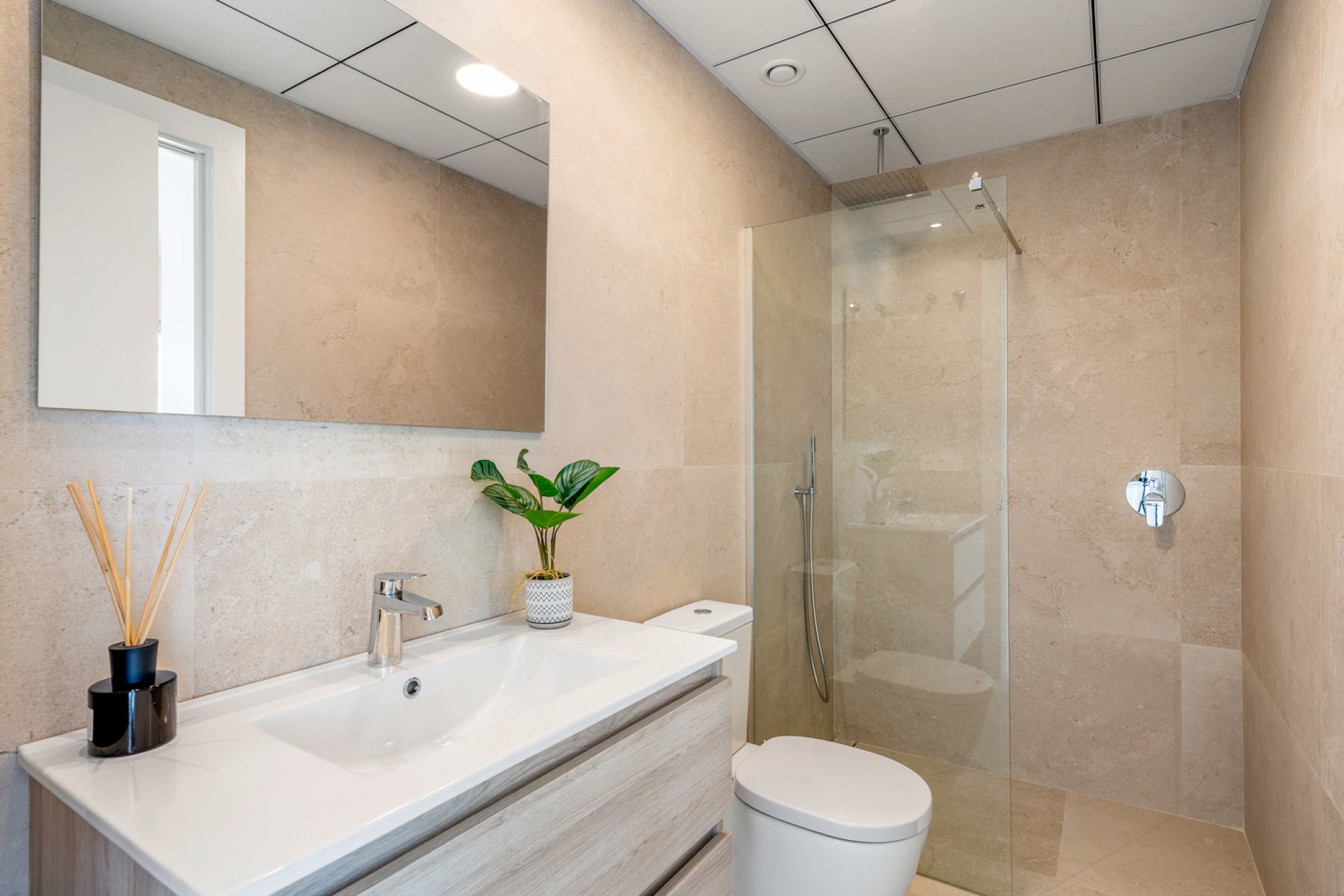 Obra nueva - Villa -
Los Alcázares