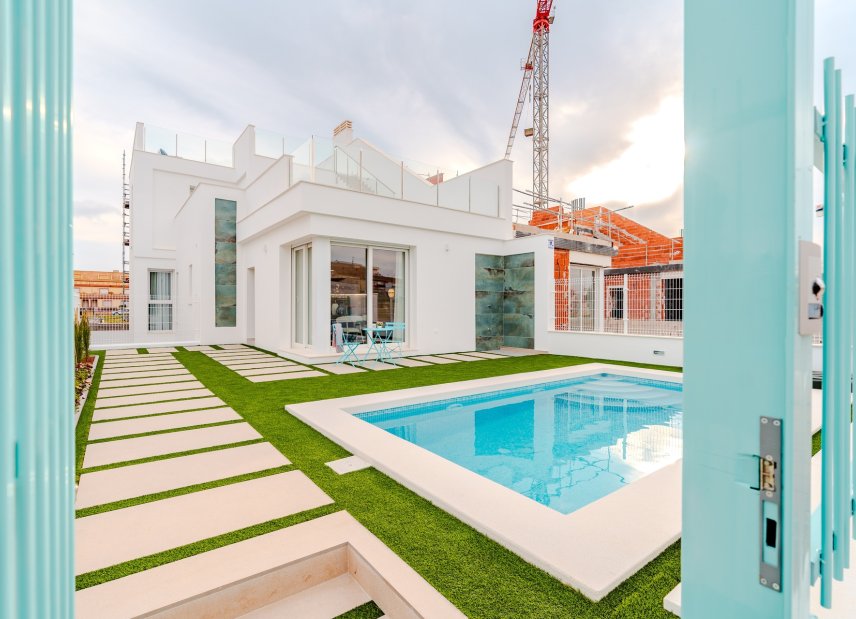 Obra nueva - Villa -
Los Alcázares