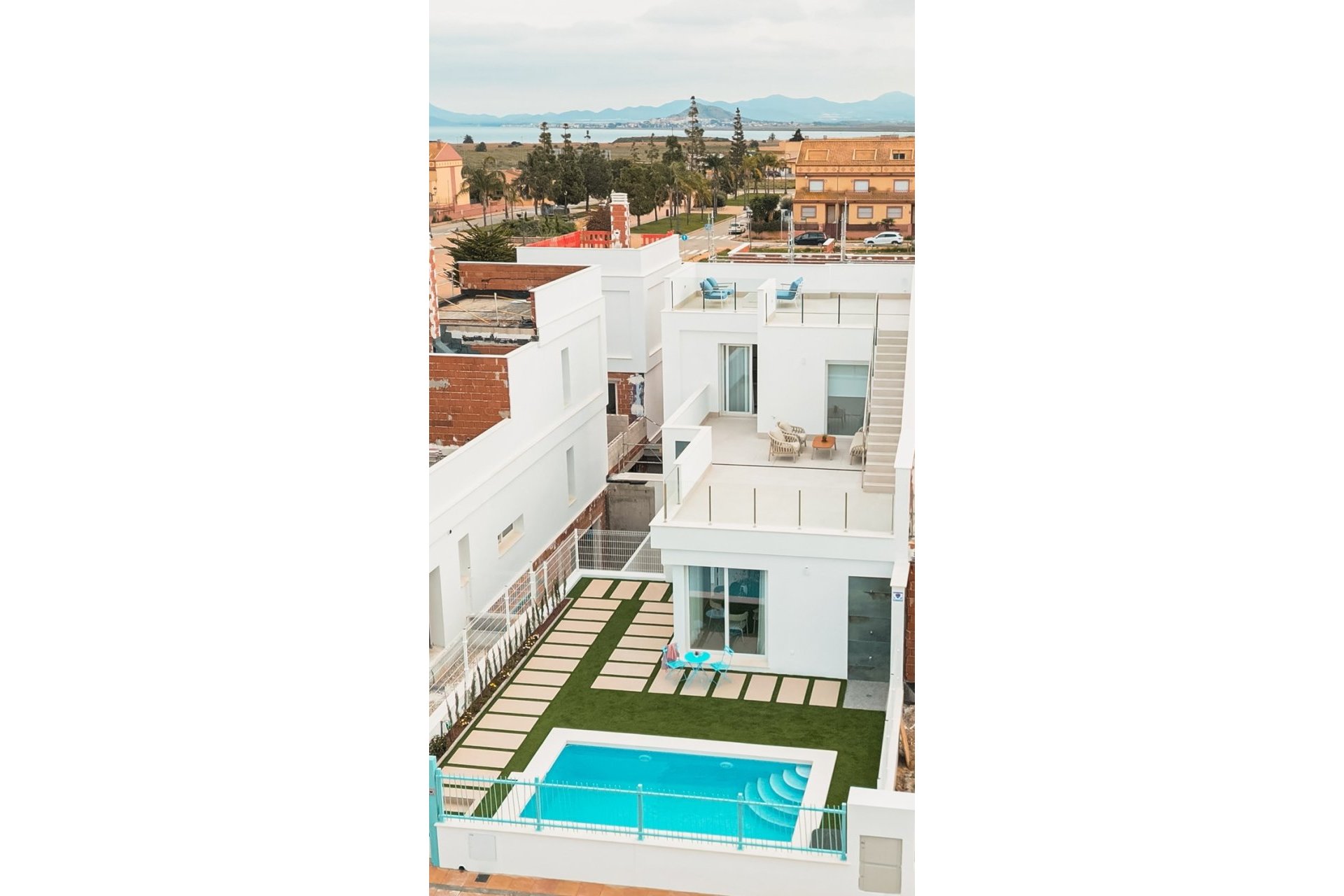 Obra nueva - Villa -
Los Alcázares