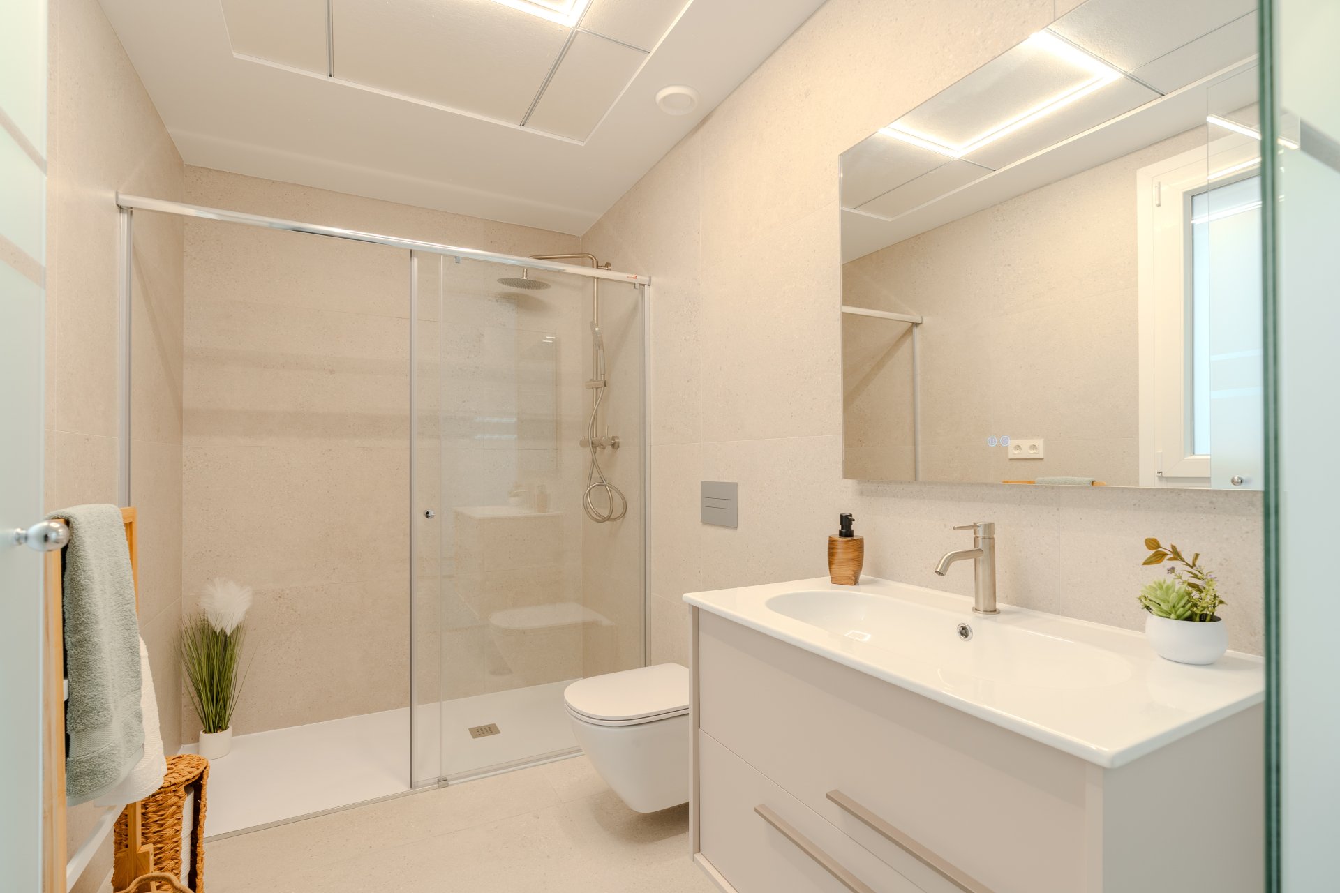 Obra nueva - Villa -
Los Alcázares
