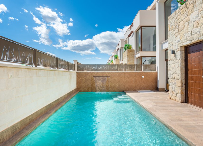 Obra nueva - Villa -
Los Montesinos