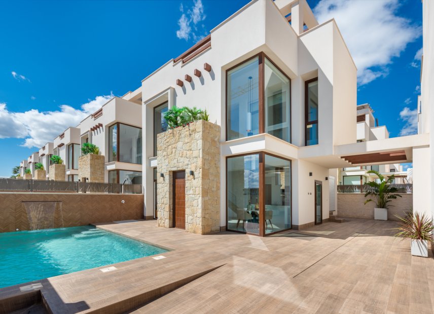 Obra nueva - Villa -
Los Montesinos