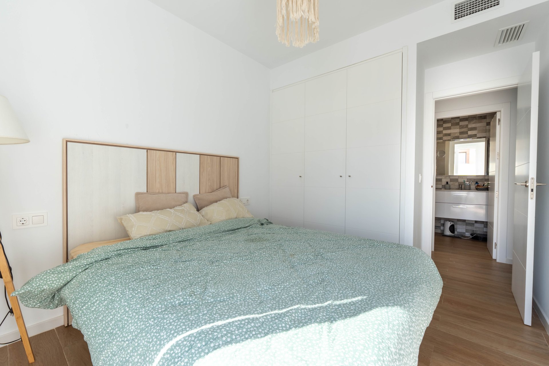 Obra nueva - Villa -
Murcia