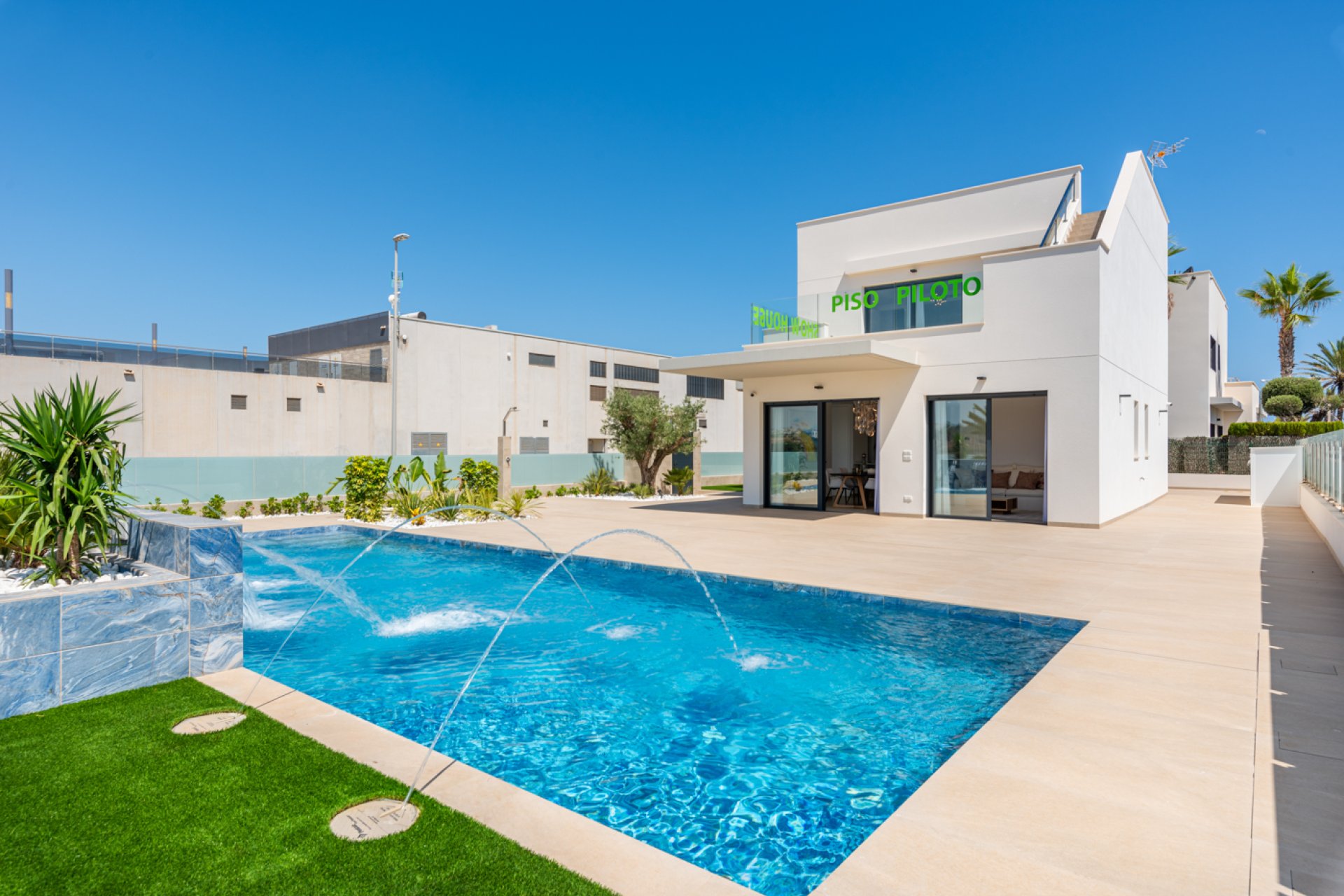 Obra nueva - Villa -
Orihuela Costa - Orihuela