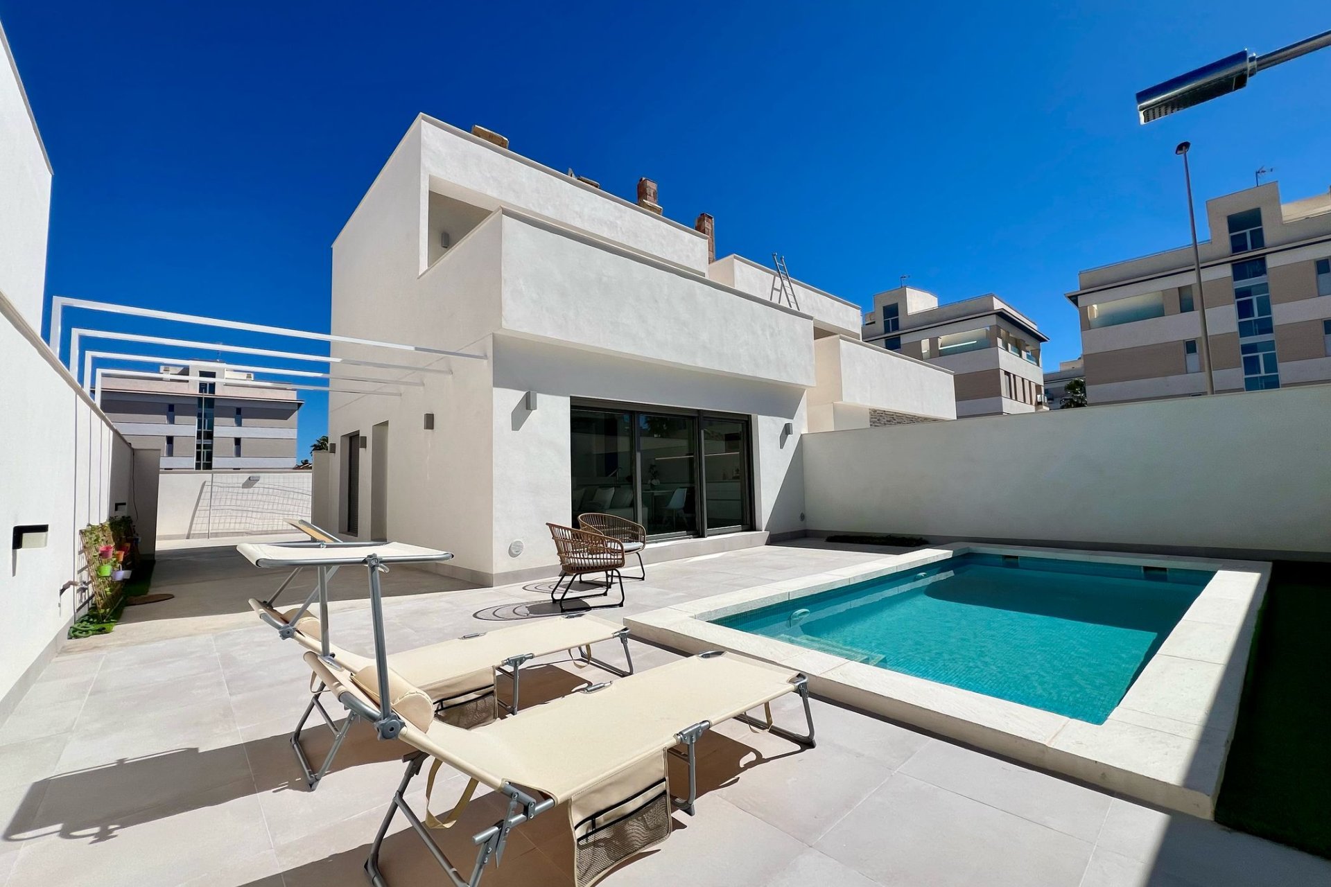 Obra nueva - Villa -
Orihuela Costa
