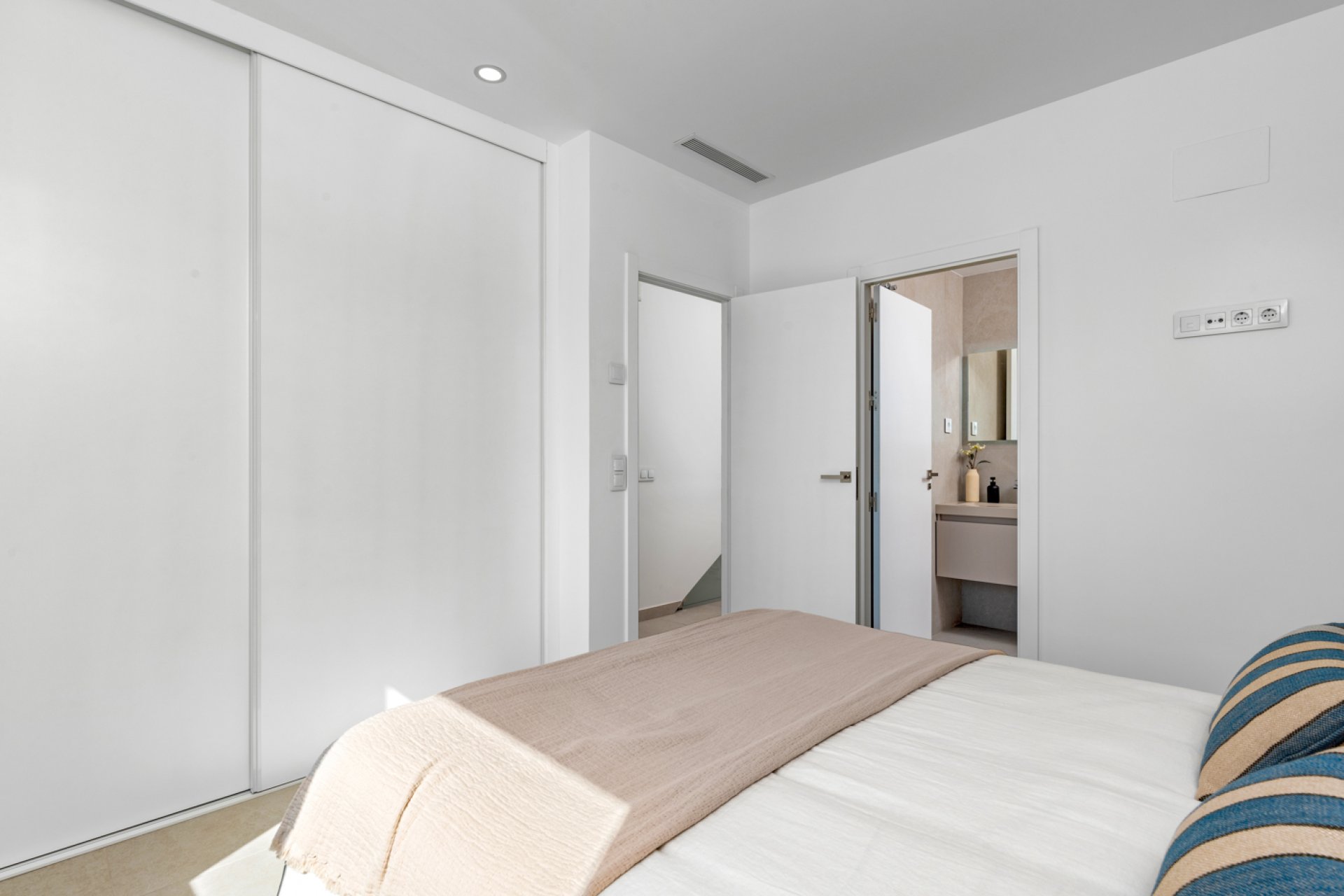 Obra nueva - Villa -
Pilar de la Horadada