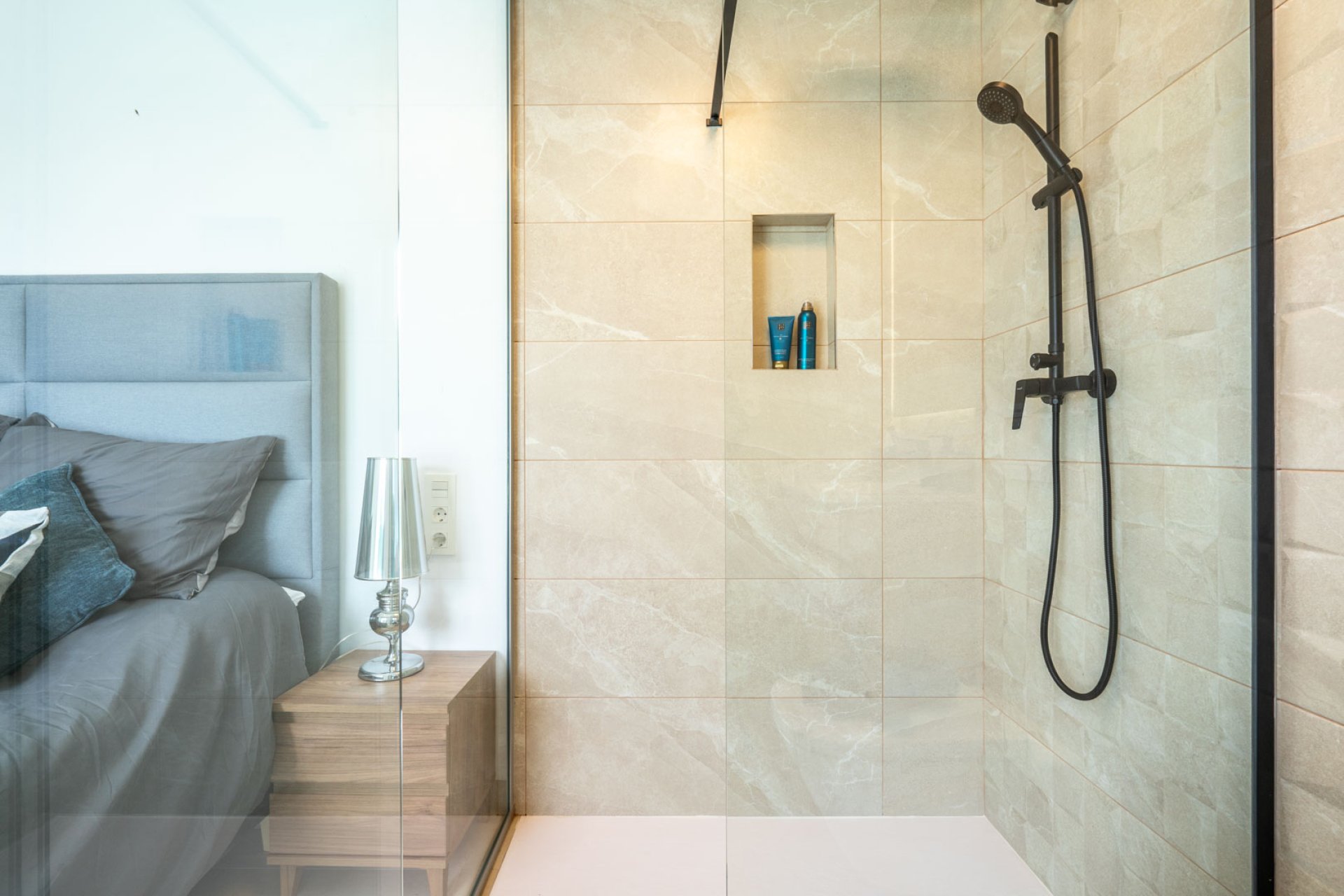 Obra nueva - Villa -
Roldán