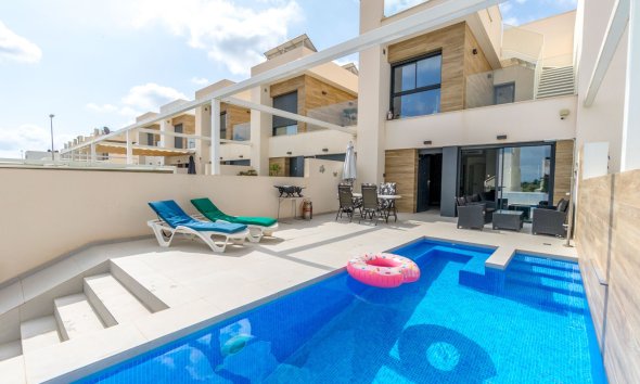 Rækkehus - Gensalg -
        Rojales - JE-2507T05