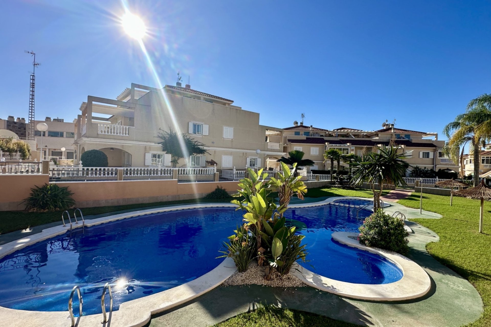 Resale - Apartment -
Orihuela Costa - Playa Flamenca