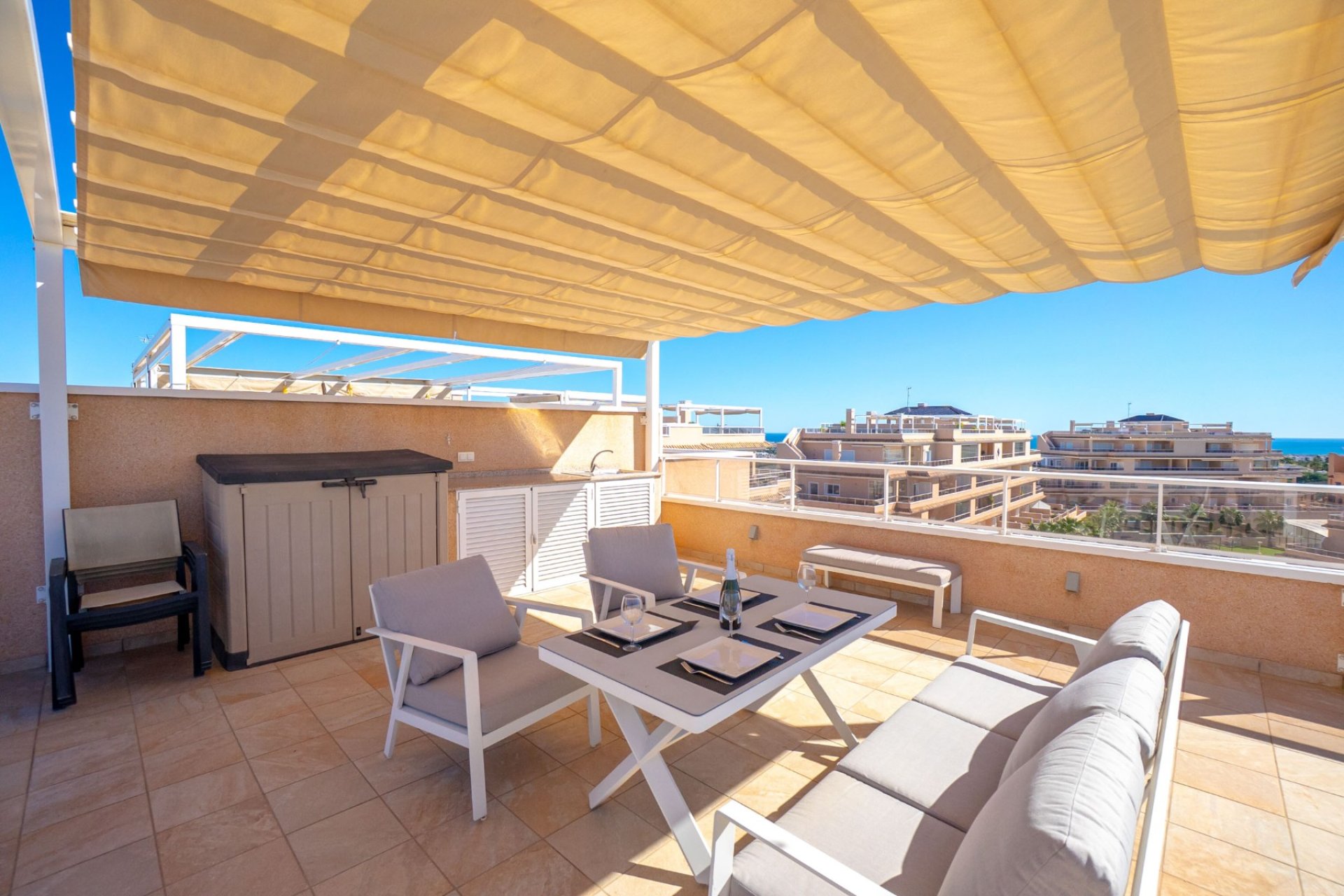 Resale - Apartment -
Orihuela Costa - Villamartín