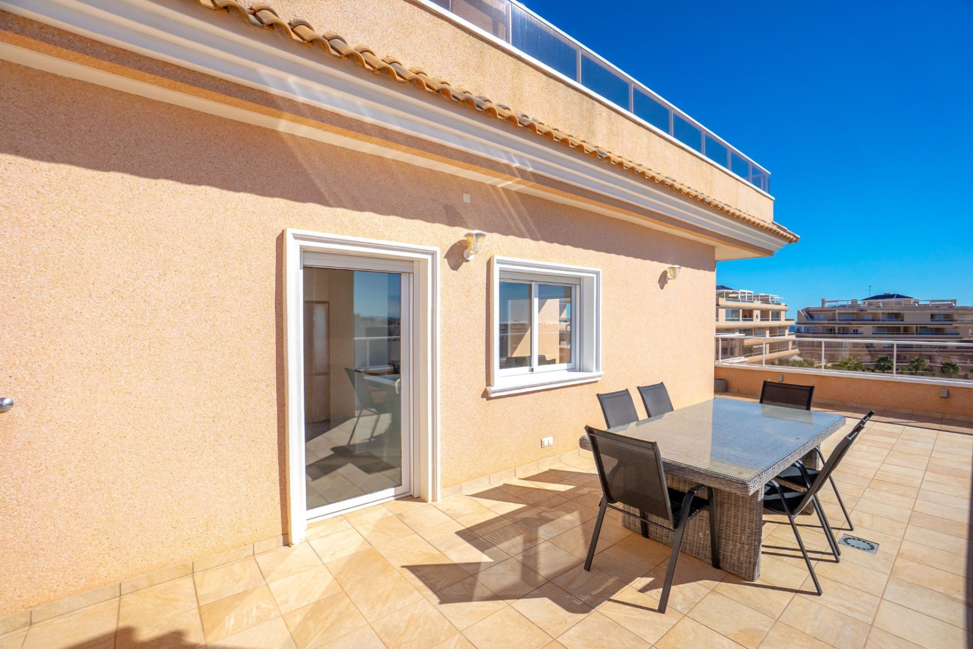 Resale - Apartment -
Orihuela Costa - Villamartín