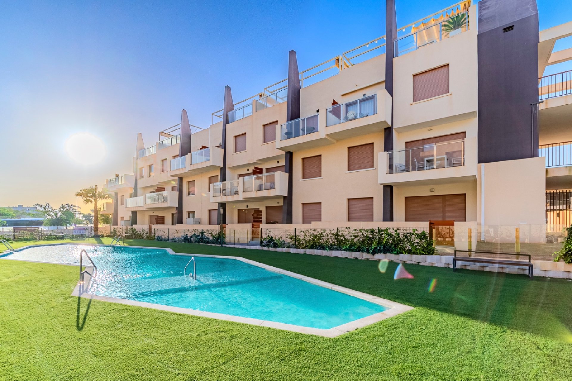 Resale - Apartment -
Pilar de la Horadada - Mil Palmeras