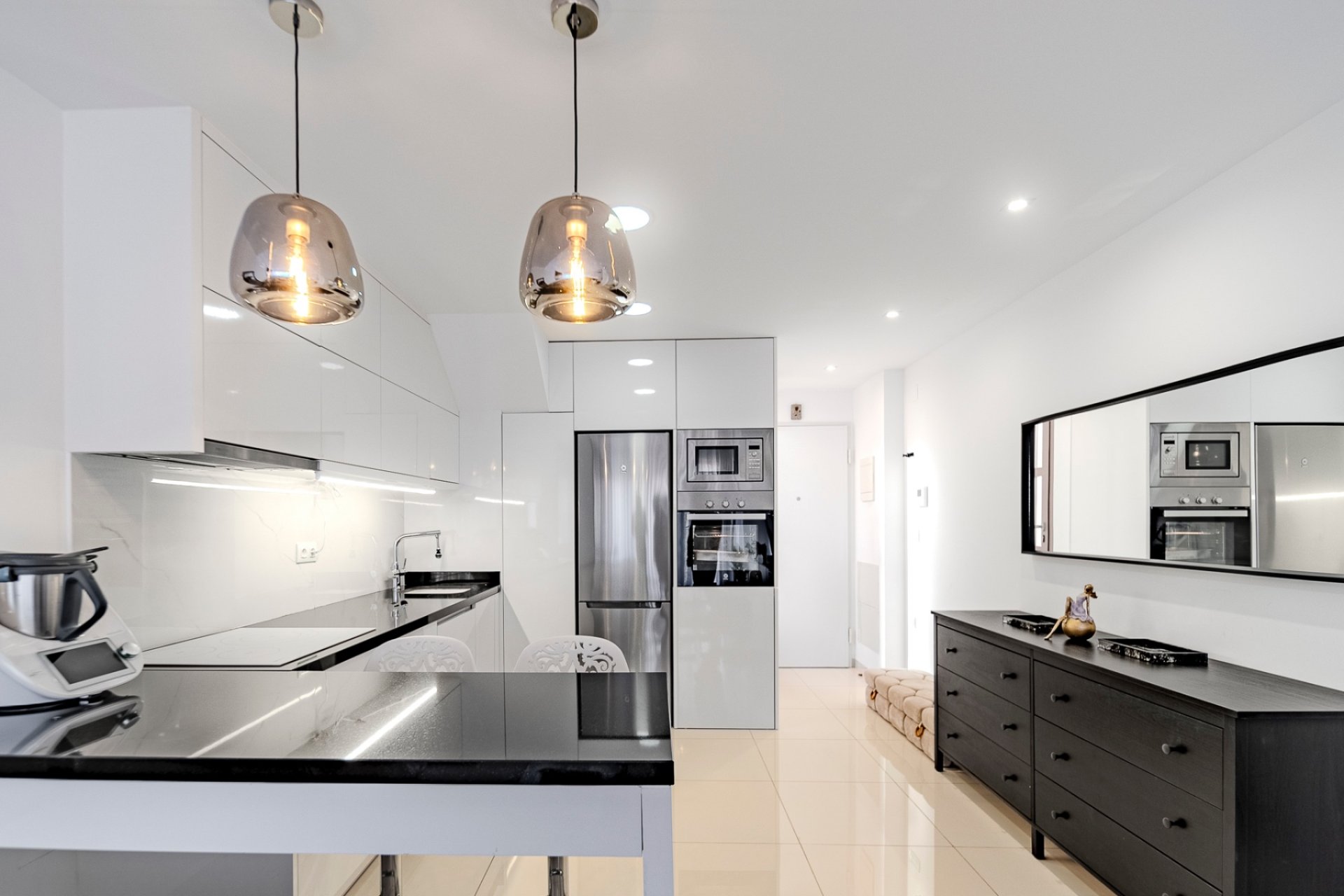 Resale - Apartment -
Pilar de la Horadada - Mil Palmeras