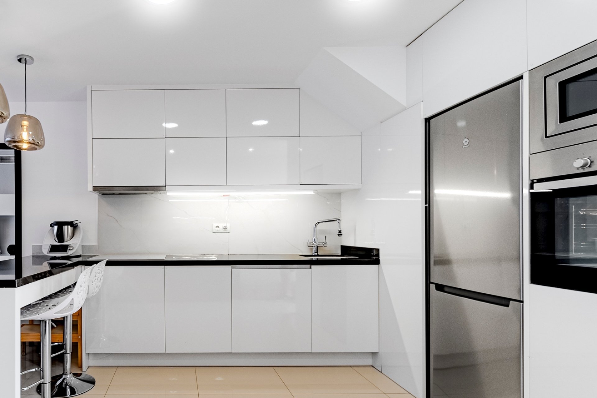 Resale - Apartment -
Pilar de la Horadada - Mil Palmeras