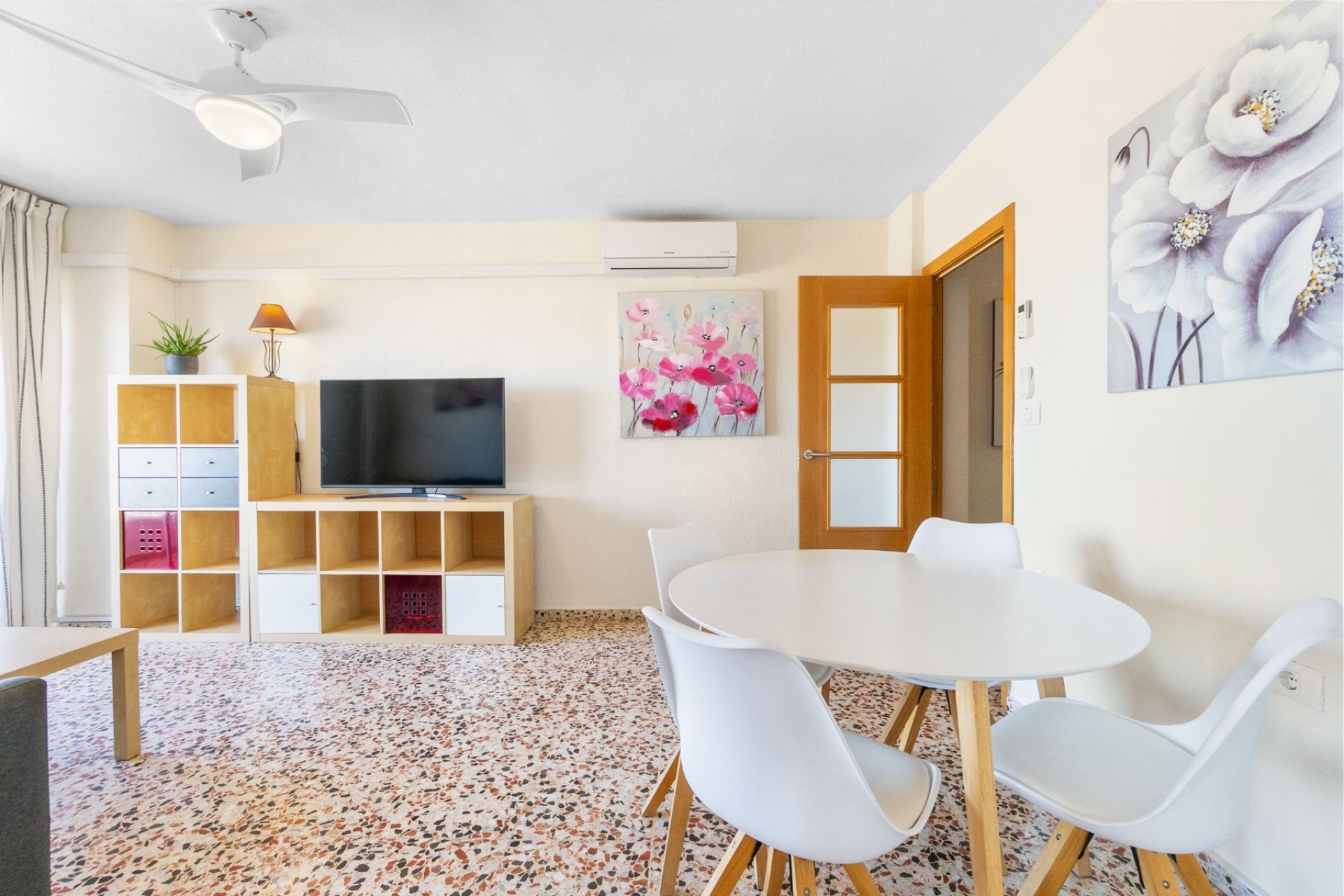 Resale - Apartment -
Torrevieja