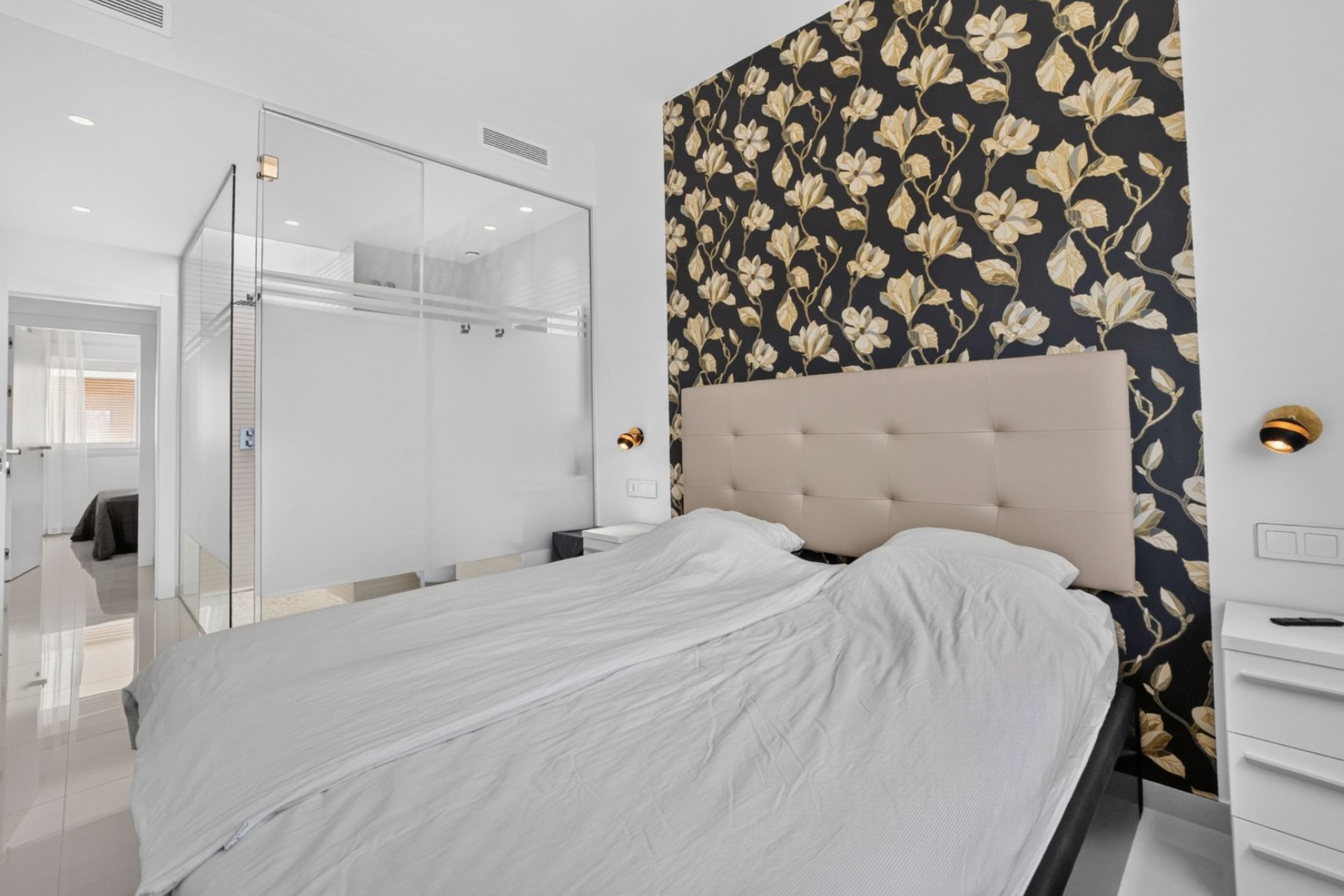 Resale - Apartment -
Torrevieja