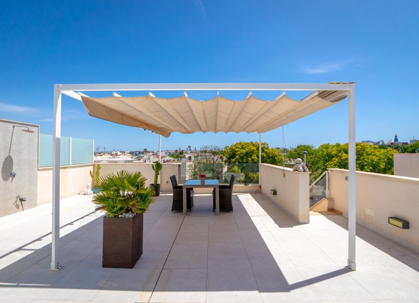 Resale - Apartment -
Torrevieja