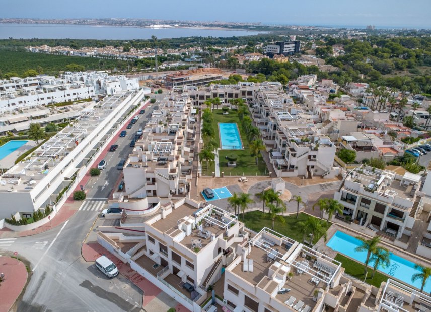 Resale - Apartment -
Torrevieja