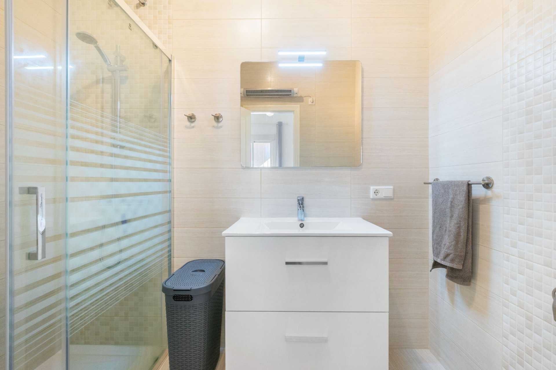 Resale - Townhouse -
Ciudad Quesada